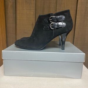 Worthington Womens 7M Black Suede Ankle Boot 3” High Heel Bootie 2 Buckle EUC